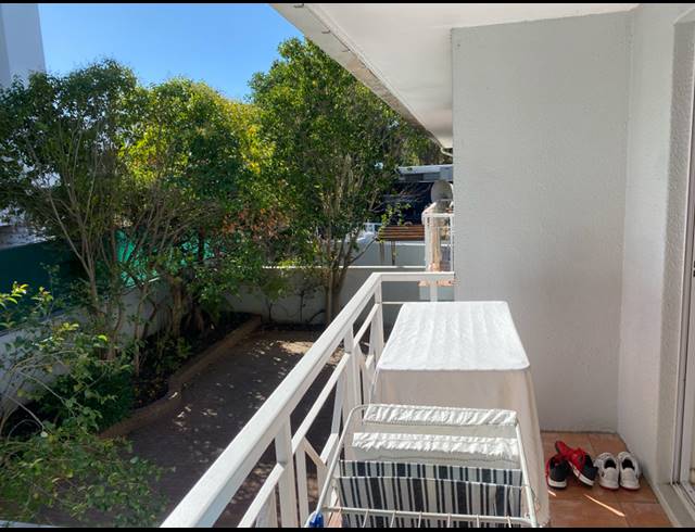 2 BEDROOM APARTMENT FOR SALE IN NEWLANDS